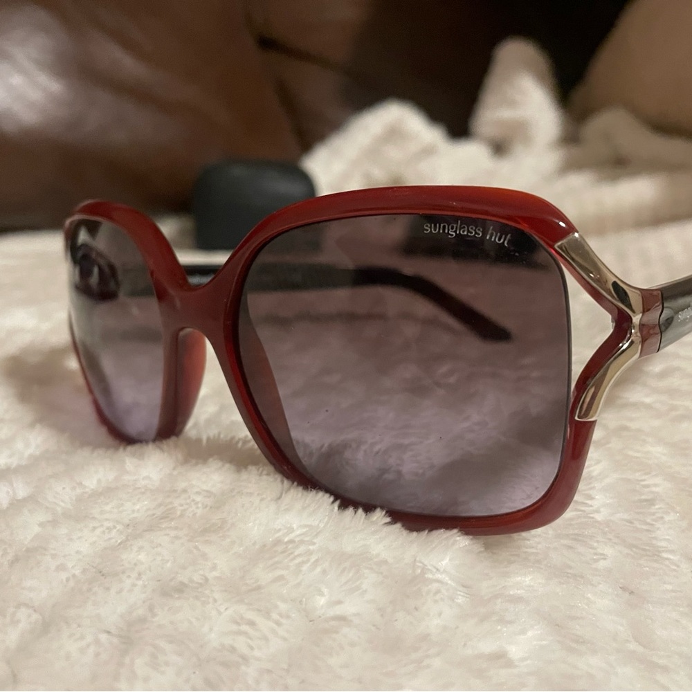 Red sunglasses
